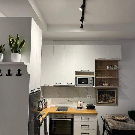 Comfy Nest Apartment- Free Parking 티라나 외부 사진