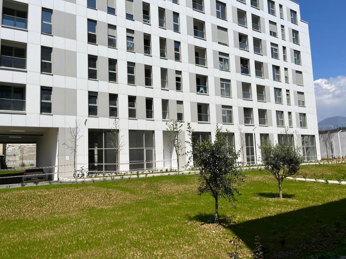 Comfy Nest Apartment- Free Parking 티라나 외부 사진